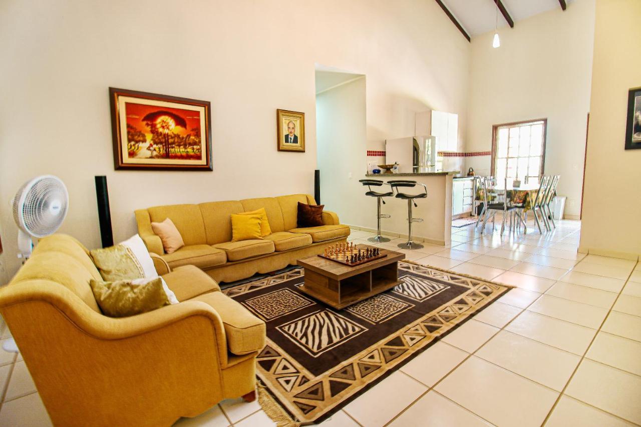 Casa Del Rey - Cond. Fechado Centro Villa Pirenopolis Luaran gambar